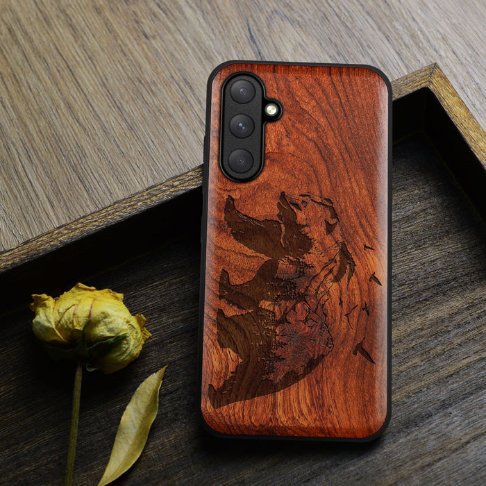 Majestic Bear in Nature's Embrace, Classic Engraved Wood & TPU Case - Artisanal Cover for Samsung Galaxy