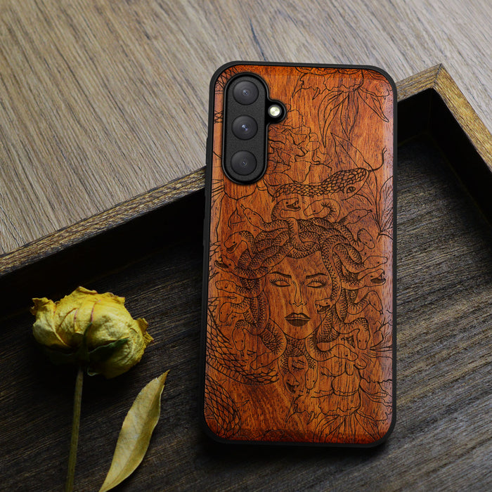 The Medusa Enigma, Classic Engraved Wood & TPU Case - Artisanal Cover for Samsung Galaxy