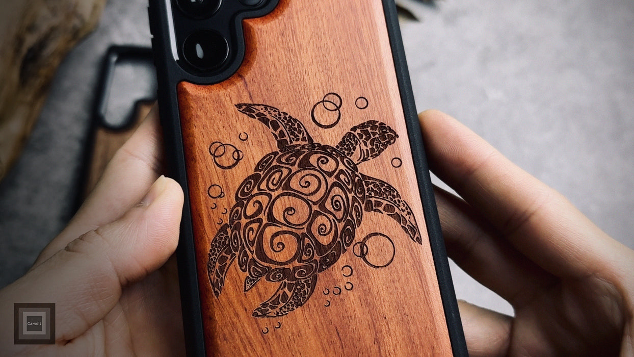 The Maori Turtle, Classic Engraved Wood & TPU Case - Artisanal Cover for Samsung Galaxy