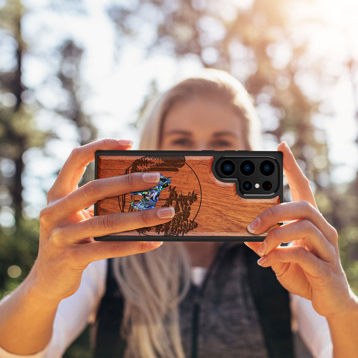 A Journey Through the Forest, Hand-Inlaid Wood & Mother of Pearl Case - Artisanal Cover for Samsung Galaxy